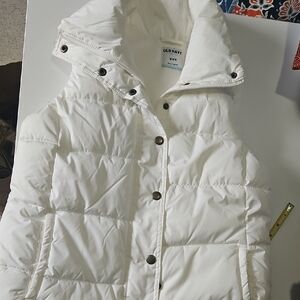Old Navy Women's White Quilted Vest